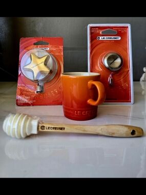 Le Creuset Orange Stoneware Mug - Classic Gradient Finish